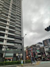 大園土地達人 正SOGO海華商圈收租金透店