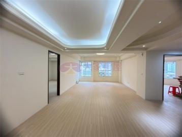 土城電梯店面廠房  海山百福園邊間景觀美美3房車