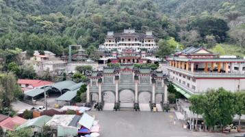埔里地母廟前大路邊美農地