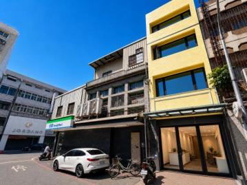 花蓮房仲專家 永慶蕙菱 花蓮市正市中心創業置產首選黃金店住