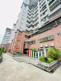 高屏好房柔柔 大寮歐洲瑞市無敵風景溫馨2房小而巧有整理可直接入住