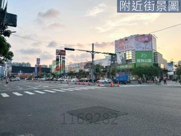 台南AI房仲翔哥 西門路黃金店住｜新光三越旁30米正路面金店住