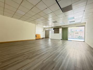 西屯中科買房 東海商圈新興路肯德基旁｜雙店面面寬一樓住家✨✨