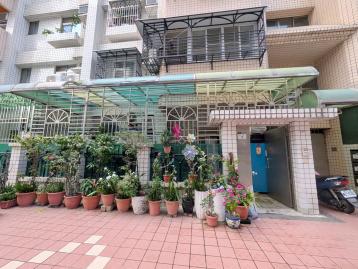 鼎山商圈忠勇新城|稀有一樓3房|陽台進出生活更輕鬆