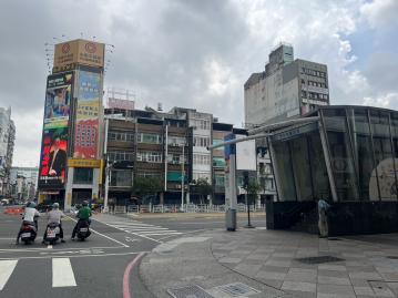 R10美麗島站美麗綻優質大3房獨立大平車