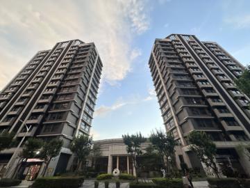 桃園房產網雅珍 合展好市稀有露臺三房車