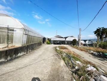 南投市｜茄苳腳段千坪漂亮農地｜網室植栽＋水源灌溉｜總價1180萬