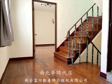 台南電梯社區北區=近南二中.成大.火車站面寬透天