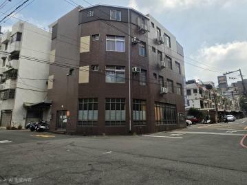 楊梅收租百坪店面+電梯透天12套房 投資金雞母 桃園房地女王