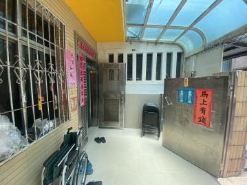 監理站旁便宜透天