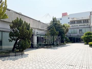 仁德區中正路交流道千坪乙工廠房