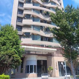 頭份蛋黃區賦閣居百萬裝潢美廈