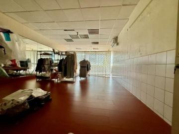 李員外土地專家三多商圈捷運站捷運黃線透天四樓店面