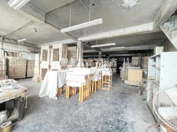 F262-三重雙門面面寬廠【雙成工商不動產】新北廠房租售